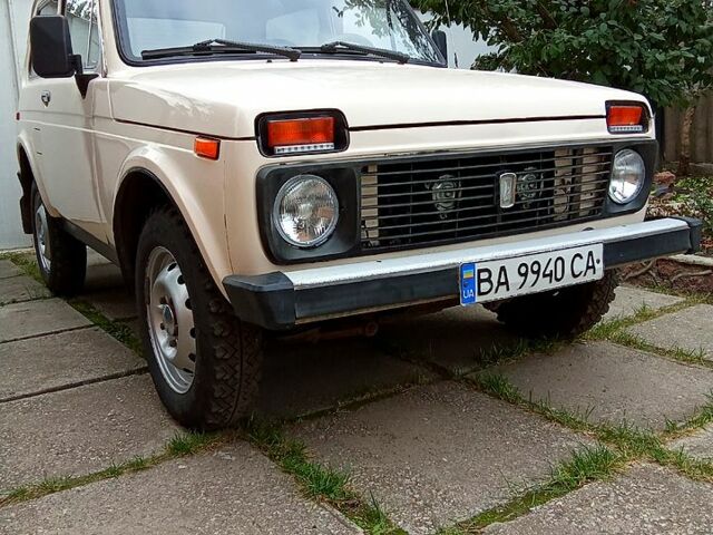 ВАЗ Нива 1991 в Кропивницком (Кировограде) на Automoto.ua Белый ВАЗ Нива, объемом двигателя 1.6 л и пробегом 119 тыс. км за 3500 $, фото 4 на Automoto.ua