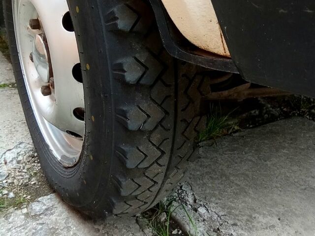 ВАЗ Нива 1991 в Кропивницком (Кировограде) на Automoto.ua Белый ВАЗ Нива, объемом двигателя 1.6 л и пробегом 119 тыс. км за 3500 $, фото 9 на Automoto.ua