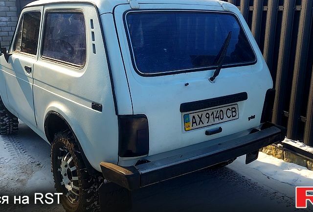 Белый ВАЗ Нива, объемом двигателя 17 л и пробегом 0 тыс. км за 2600 $, фото 2 на Automoto.ua