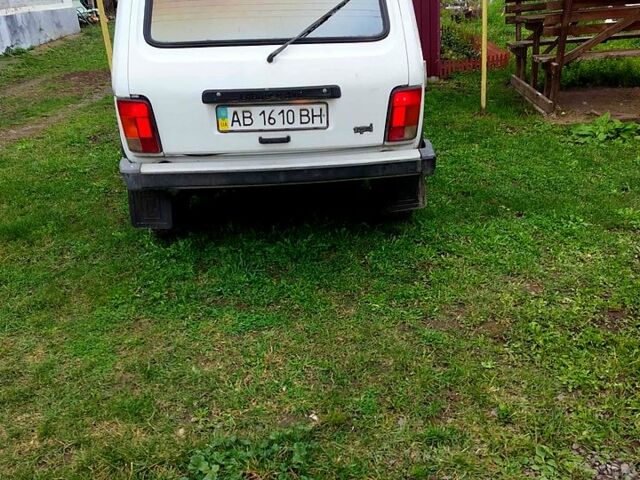 Білий ВАЗ Нива, об'ємом двигуна 1.7 л та пробігом 152 тис. км за 2500 $, фото 3 на Automoto.ua