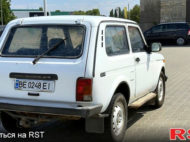 Белый ВАЗ Нива, объемом двигателя 1.7 л и пробегом 250 тыс. км за 3500 $, фото 7 на Automoto.ua