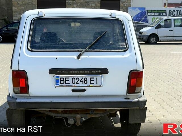 Белый ВАЗ Нива, объемом двигателя 1.7 л и пробегом 250 тыс. км за 3500 $, фото 4 на Automoto.ua