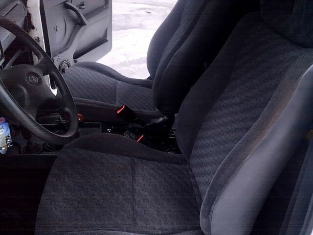 Белый ВАЗ Нива, объемом двигателя 1.7 л и пробегом 0 тыс. км за 2650 $, фото 13 на Automoto.ua