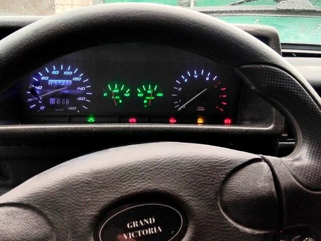 Білий ВАЗ Нива, об'ємом двигуна 1.7 л та пробігом 140 тис. км за 5100 $, фото 3 на Automoto.ua