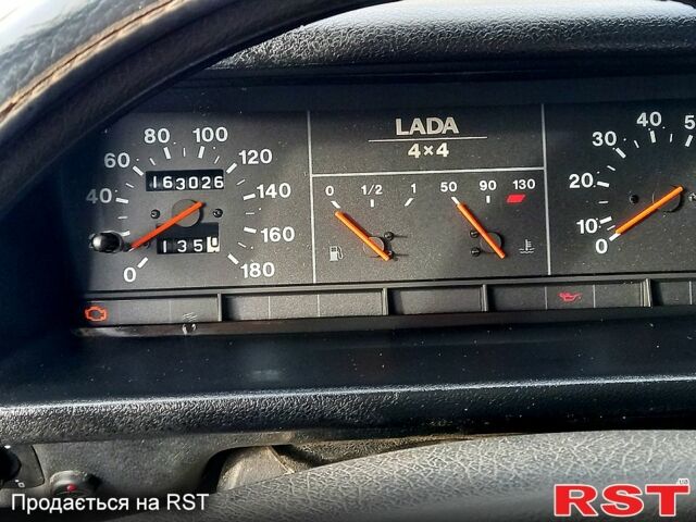 Белый ВАЗ Нива, объемом двигателя 1.7 л и пробегом 166 тыс. км за 3200 $, фото 6 на Automoto.ua