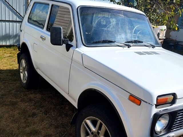 Білий ВАЗ Нива, об'ємом двигуна 1.7 л та пробігом 0 тис. км за 3200 $, фото 1 на Automoto.ua