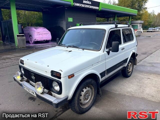 Белый ВАЗ Нива, объемом двигателя 1.7 л и пробегом 168 тыс. км за 3100 $, фото 1 на Automoto.ua