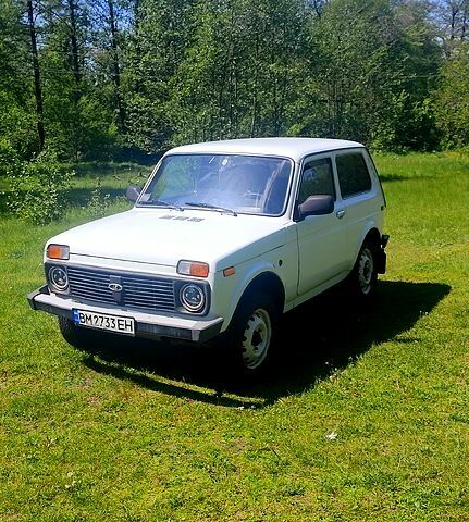 Білий ВАЗ Нива, об'ємом двигуна 1.7 л та пробігом 168 тис. км за 3800 $, фото 1 на Automoto.ua