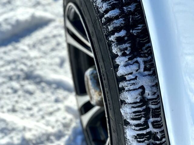 Білий ВАЗ Нива, об'ємом двигуна 1.7 л та пробігом 150 тис. км за 3900 $, фото 5 на Automoto.ua