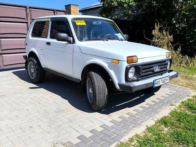 Білий ВАЗ Нива, об'ємом двигуна 1.7 л та пробігом 175 тис. км за 3950 $, фото 1 на Automoto.ua