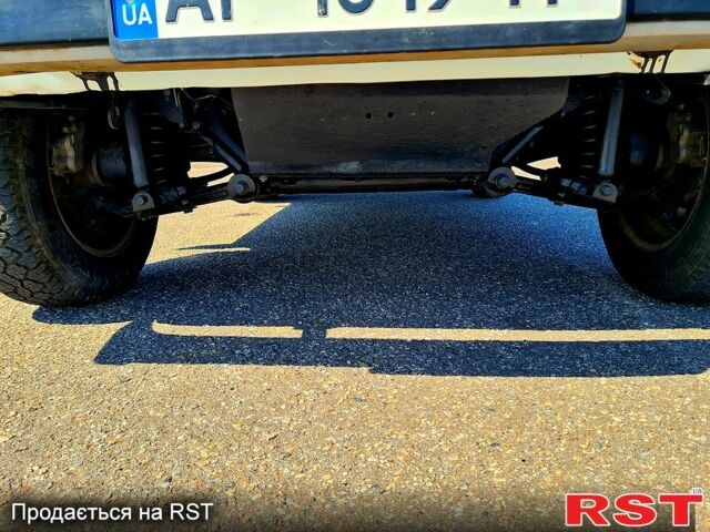 Белый ВАЗ Нива, объемом двигателя 1.7 л и пробегом 43 тыс. км за 7700 $, фото 8 на Automoto.ua