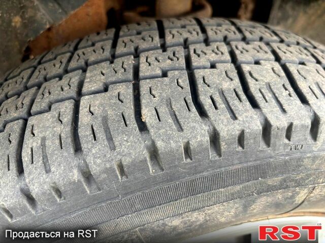 Бежевый ВАЗ Нива, объемом двигателя 1.6 л и пробегом 323 тыс. км за 1450 $, фото 4 на Automoto.ua