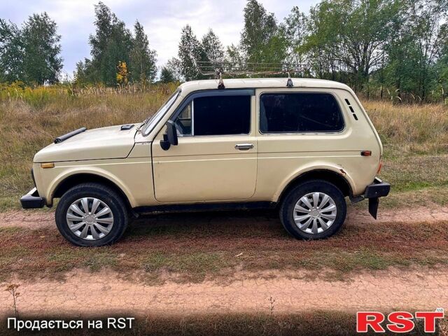 Бежевый ВАЗ Нива, объемом двигателя 1.6 л и пробегом 323 тыс. км за 1450 $, фото 5 на Automoto.ua