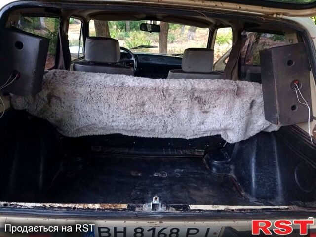 Бежевый ВАЗ Нива, объемом двигателя 1.6 л и пробегом 64 тыс. км за 2500 $, фото 5 на Automoto.ua