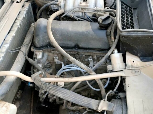 Бежевый ВАЗ Нива, объемом двигателя 1.7 л и пробегом 150 тыс. км за 2000 $, фото 4 на Automoto.ua