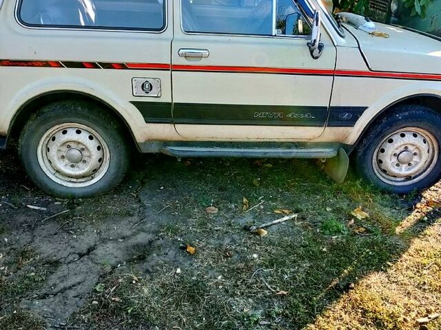 Бежевий ВАЗ Нива, об'ємом двигуна 1.6 л та пробігом 140 тис. км за 2500 $, фото 3 на Automoto.ua
