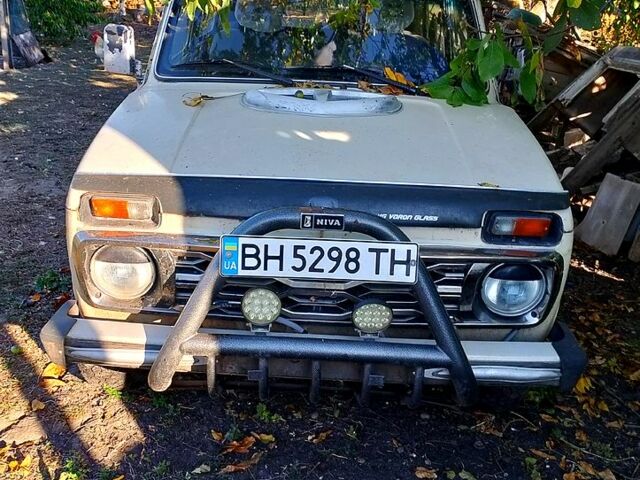 Бежевий ВАЗ Нива, об'ємом двигуна 1.6 л та пробігом 140 тис. км за 2500 $, фото 5 на Automoto.ua