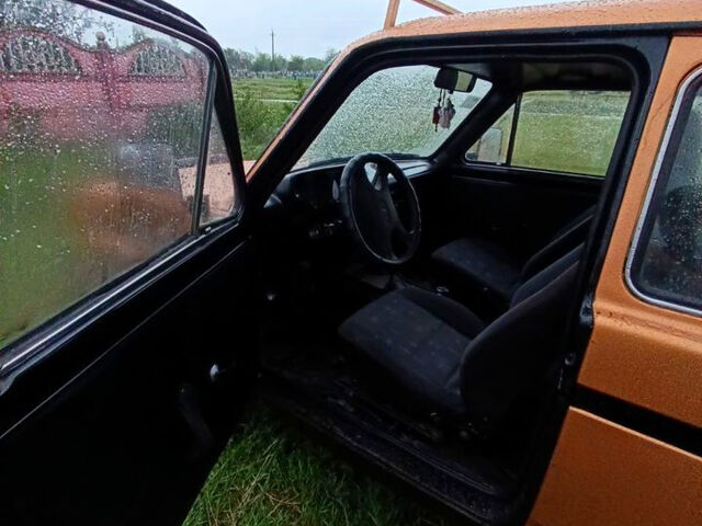 Бежевый ВАЗ Нива, объемом двигателя 1.7 л и пробегом 400 тыс. км за 1200 $, фото 4 на Automoto.ua