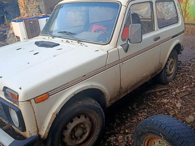 Бежевый ВАЗ Нива, объемом двигателя 1.6 л и пробегом 0 тыс. км за 2100 $, фото 6 на Automoto.ua