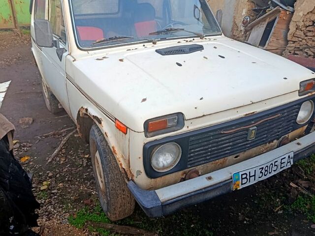 Бежевый ВАЗ Нива, объемом двигателя 1.6 л и пробегом 0 тыс. км за 2100 $, фото 5 на Automoto.ua