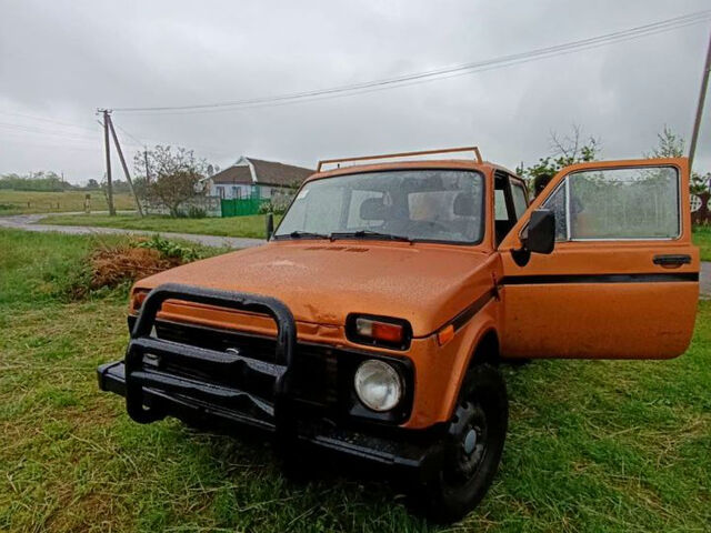 Бежевый ВАЗ Нива, объемом двигателя 1.7 л и пробегом 400 тыс. км за 1200 $, фото 5 на Automoto.ua