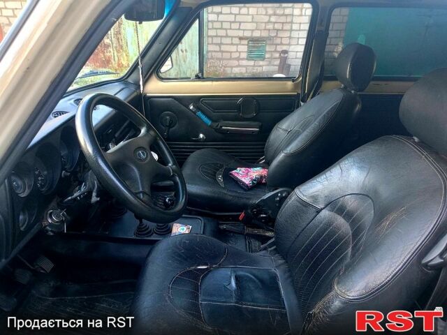 Бежевий ВАЗ Нива, об'ємом двигуна 1.6 л та пробігом 0 тис. км за 2500 $, фото 3 на Automoto.ua