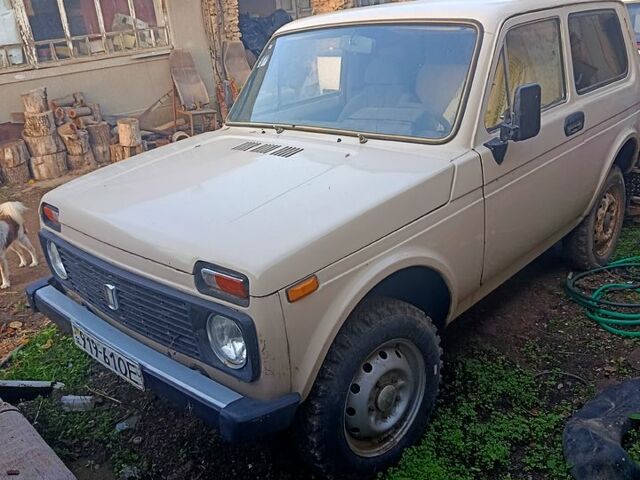 Бежевый ВАЗ Нива, объемом двигателя 1.6 л и пробегом 0 тыс. км за 2100 $, фото 1 на Automoto.ua