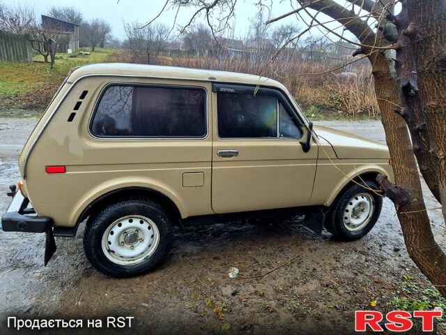 Бежевий ВАЗ Нива, об'ємом двигуна 1.6 л та пробігом 150 тис. км за 2200 $, фото 2 на Automoto.ua