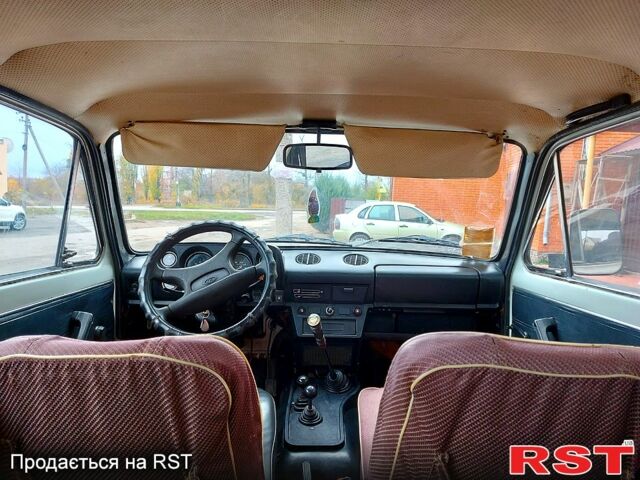 Бежевый ВАЗ Нива, объемом двигателя 1.6 л и пробегом 43 тыс. км за 900 $, фото 9 на Automoto.ua