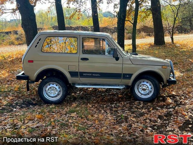 Бежевый ВАЗ Нива, объемом двигателя 1.7 л и пробегом 120 тыс. км за 1900 $, фото 8 на Automoto.ua