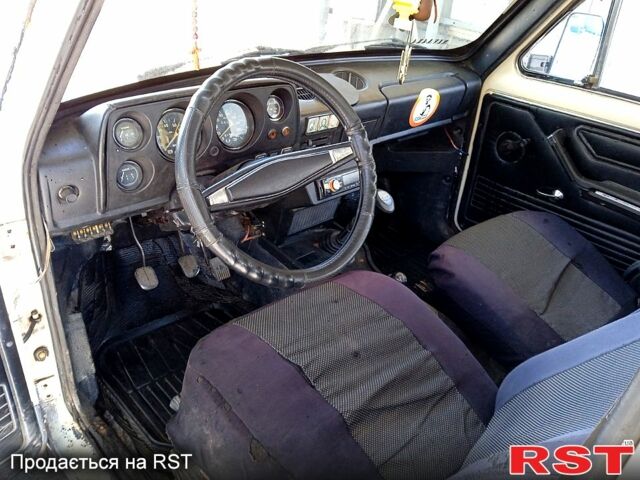 Бежевый ВАЗ Нива, объемом двигателя 1.6 л и пробегом 200 тыс. км за 1199 $, фото 4 на Automoto.ua