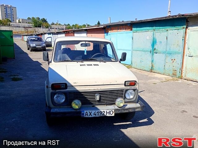 Бежевый ВАЗ Нива, объемом двигателя 1.6 л и пробегом 160 тыс. км за 1200 $, фото 1 на Automoto.ua