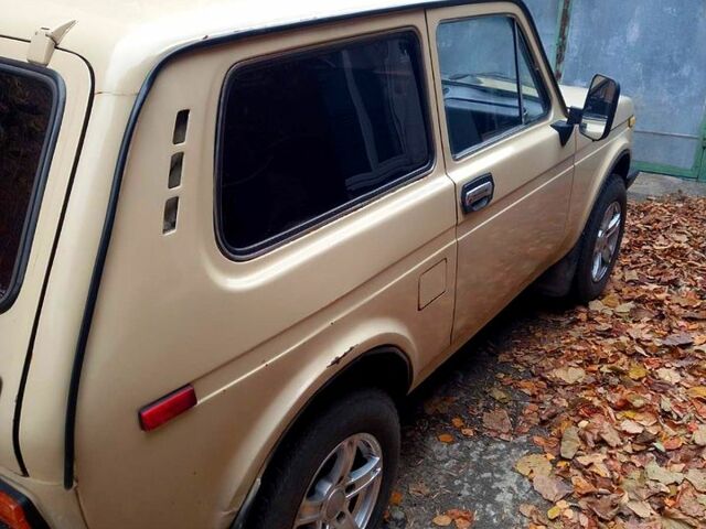 Бежевий ВАЗ Нива, об'ємом двигуна 1.6 л та пробігом 0 тис. км за 3000 $, фото 5 на Automoto.ua