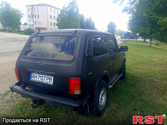 Черный ВАЗ Нива, объемом двигателя 1.7 л и пробегом 0 тыс. км за 2300 $, фото 2 на Automoto.ua