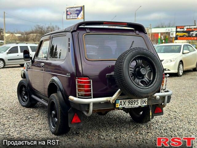 Фиолетовый ВАЗ Нива, объемом двигателя 1.7 л и пробегом 250 тыс. км за 2300 $, фото 2 на Automoto.ua