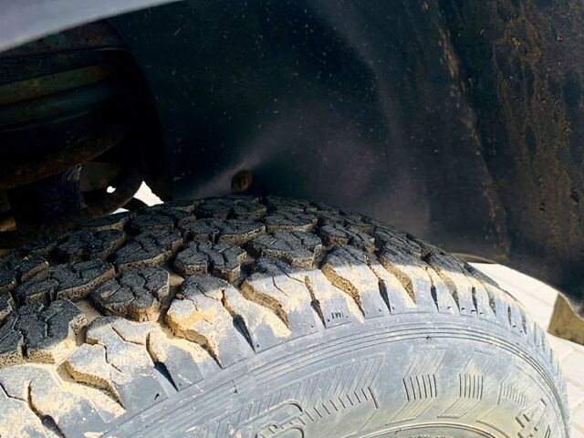 Фиолетовый ВАЗ Нива, объемом двигателя 1.7 л и пробегом 174 тыс. км за 3150 $, фото 4 на Automoto.ua