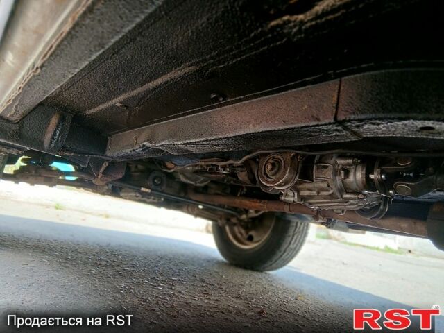 Коричневий ВАЗ Нива, об'ємом двигуна 1.7 л та пробігом 190 тис. км за 2950 $, фото 7 на Automoto.ua