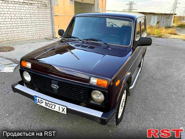 Коричневый ВАЗ Нива, объемом двигателя 1.7 л и пробегом 157 тыс. км за 5000 $, фото 1 на Automoto.ua