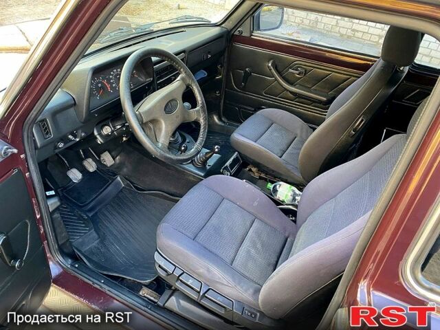 Коричневый ВАЗ Нива, объемом двигателя 1.7 л и пробегом 157 тыс. км за 5000 $, фото 10 на Automoto.ua