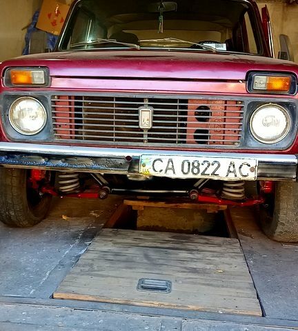 ВАЗ Нива 1980 у Светловдске на Automoto.ua Червоний ВАЗ Нива, об'ємом двигуна 1.6 л та пробігом 103 тис. км за 1000 $, фото 2 на Automoto.ua