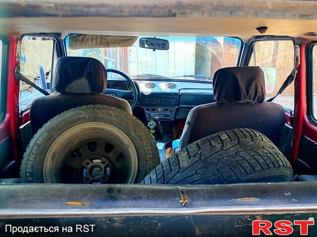 Красный ВАЗ Нива, объемом двигателя 1.6 л и пробегом 280 тыс. км за 1000 $, фото 3 на Automoto.ua