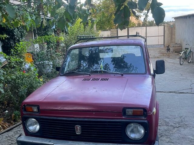 Червоний ВАЗ Нива, об'ємом двигуна 1.7 л та пробігом 0 тис. км за 1200 $, фото 1 на Automoto.ua