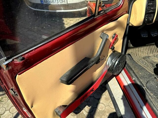 Червоний ВАЗ Нива, об'ємом двигуна 1.6 л та пробігом 0 тис. км за 2000 $, фото 8 на Automoto.ua
