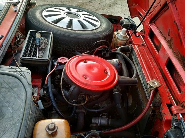 Красный ВАЗ Нива, объемом двигателя 1.6 л и пробегом 135 тыс. км за 1900 $, фото 10 на Automoto.ua