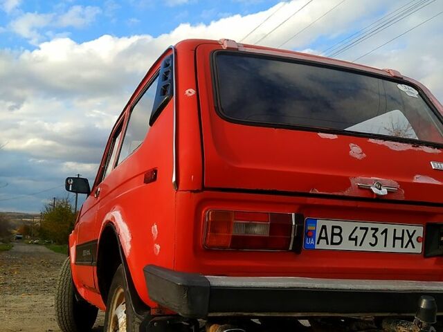 Красный ВАЗ Нива, объемом двигателя 1.6 л и пробегом 135 тыс. км за 1900 $, фото 1 на Automoto.ua