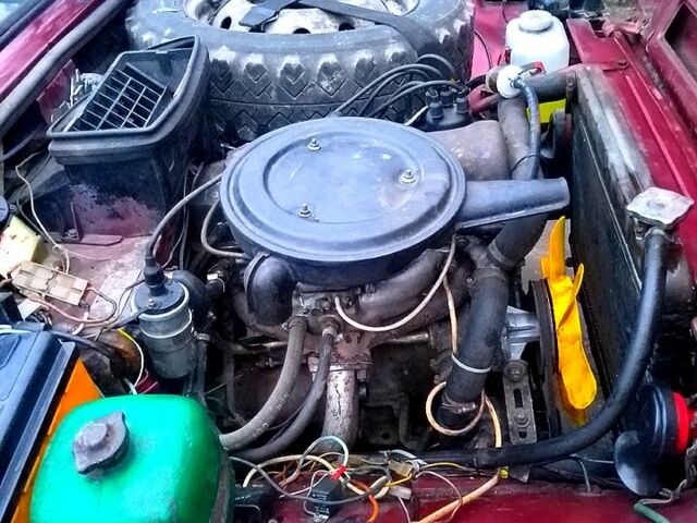 Красный ВАЗ Нива, объемом двигателя 1.6 л и пробегом 0 тыс. км за 2100 $, фото 5 на Automoto.ua