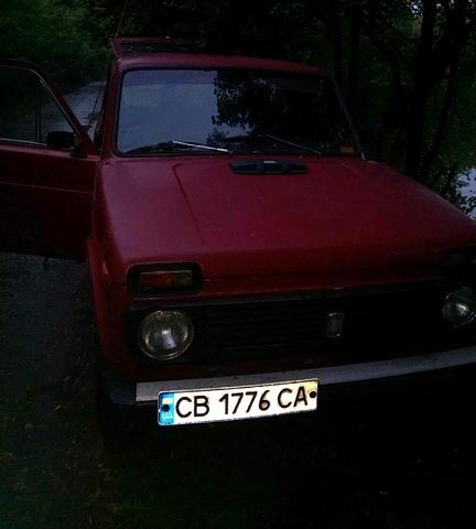 Красный ВАЗ Нива, объемом двигателя 1.6 л и пробегом 0 тыс. км за 1750 $, фото 1 на Automoto.ua