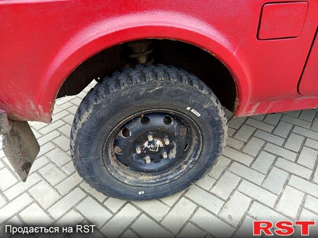 Червоний ВАЗ Нива, об'ємом двигуна 1.6 л та пробігом 0 тис. км за 1500 $, фото 7 на Automoto.ua