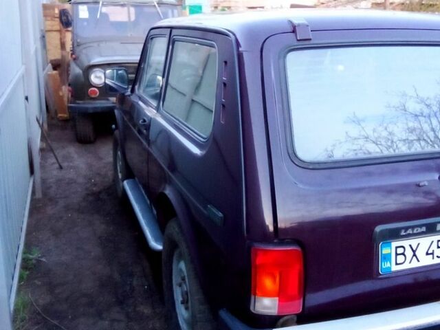 Червоний ВАЗ Нива, об'ємом двигуна 1.6 л та пробігом 0 тис. км за 2200 $, фото 4 на Automoto.ua