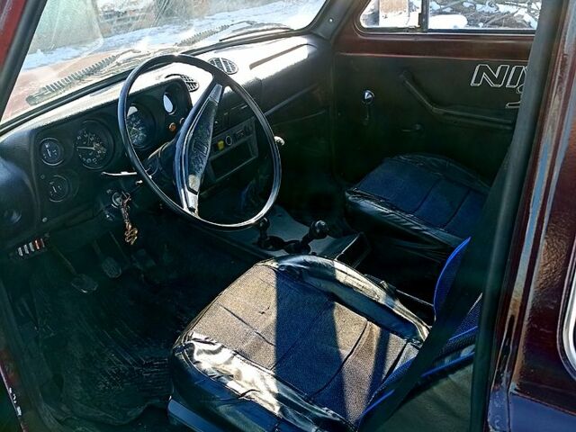 Красный ВАЗ Нива, объемом двигателя 1.6 л и пробегом 0 тыс. км за 3500 $, фото 5 на Automoto.ua